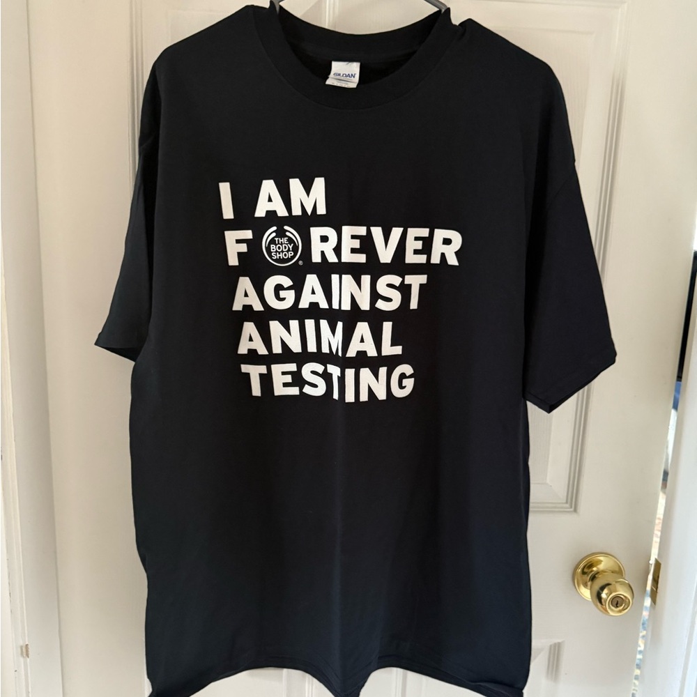 Bunch of The Body Shop tees. Never worn.